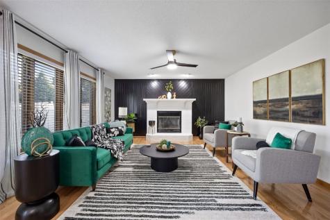 290 W 33rd Avenue Marion IA 52302