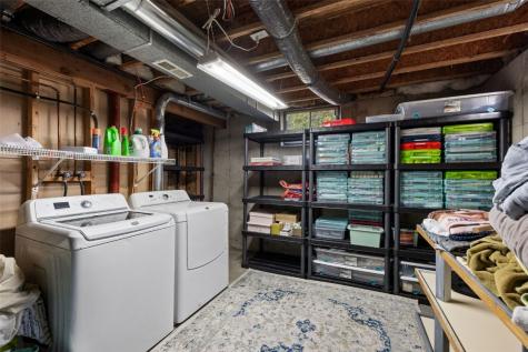 290 W 33rd Avenue Marion IA 52302