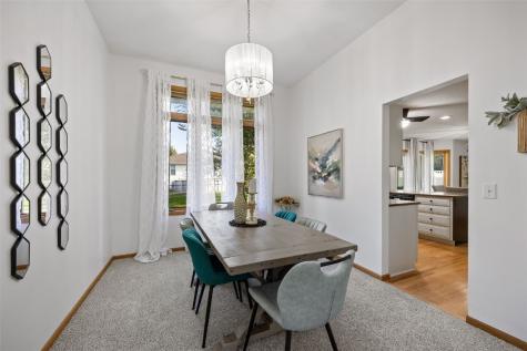 290 W 33rd Avenue Marion IA 52302