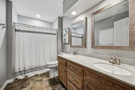 4322 Pioneer Trail SE Cedar Rapids IA 52403