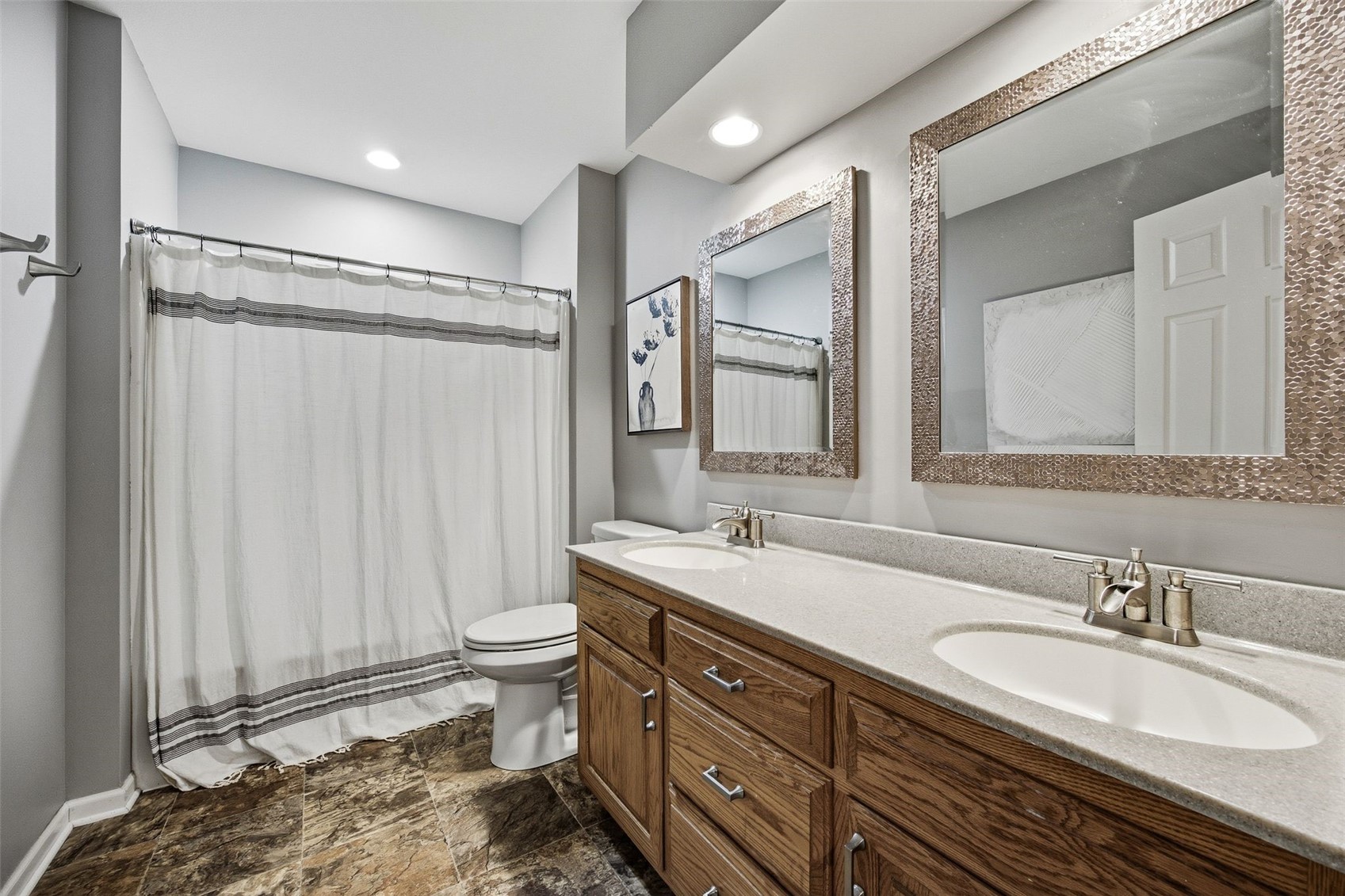 4322 Pioneer Trail SE Cedar Rapids IA 52403