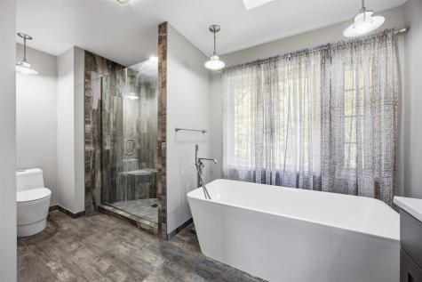 4322 Pioneer Trail SE Cedar Rapids IA 52403