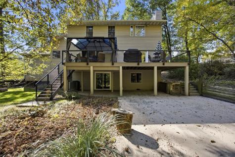 4322 Pioneer Trail SE Cedar Rapids IA 52403