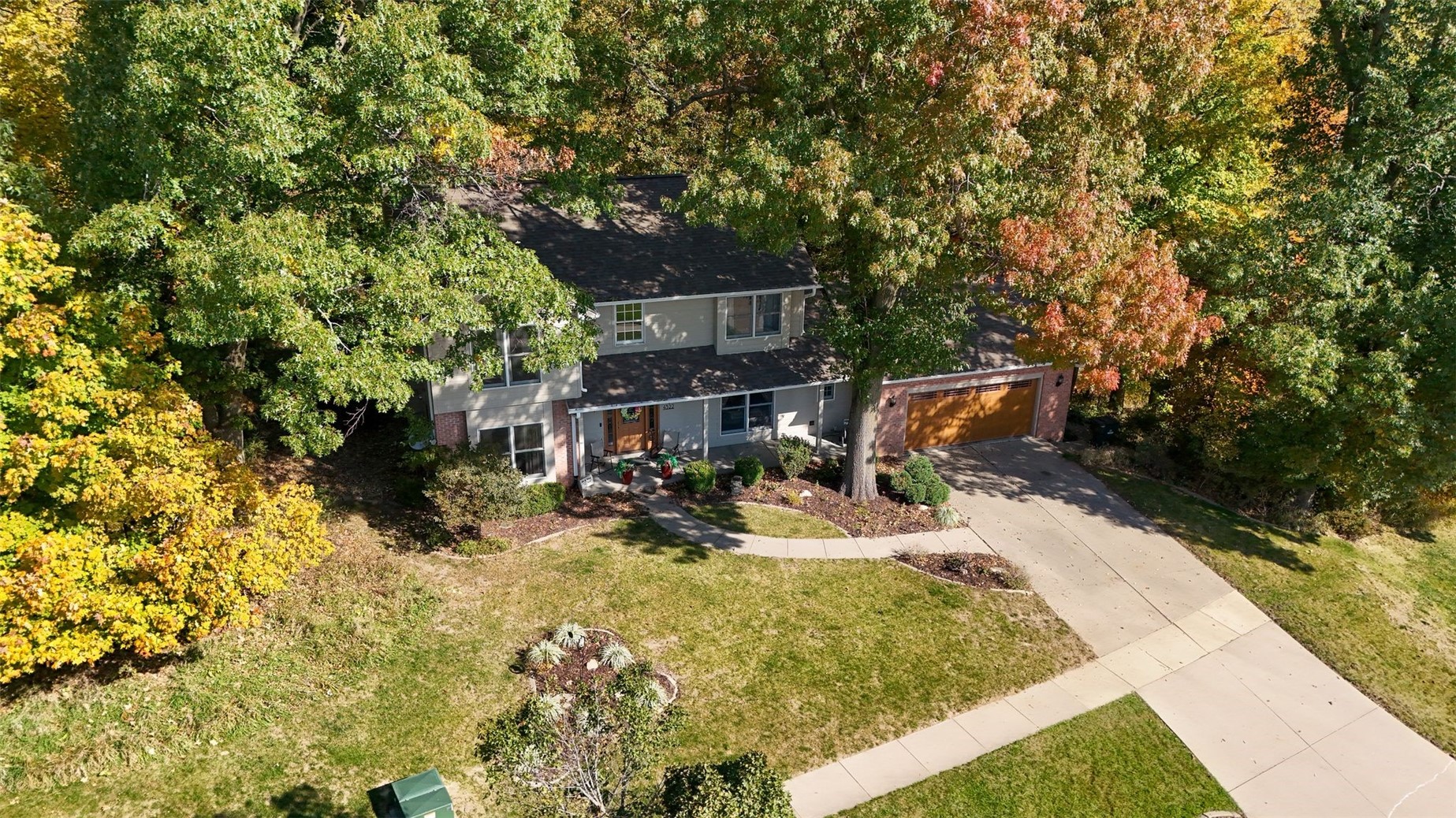 4322 Pioneer Trail SE Cedar Rapids IA 52403
