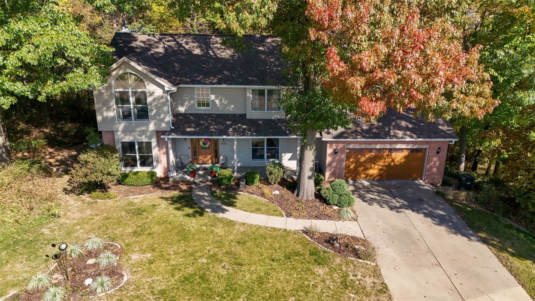 4322 Pioneer Trail SE Cedar Rapids IA 52403