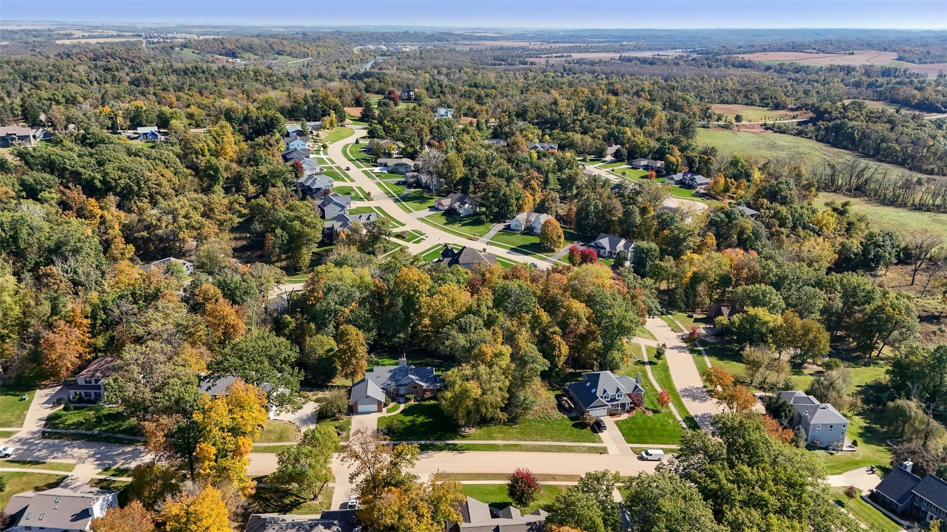4322 Pioneer Trail SE Cedar Rapids IA 52403