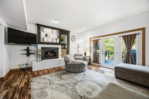 4322 Pioneer Trail SE Cedar Rapids IA 52403