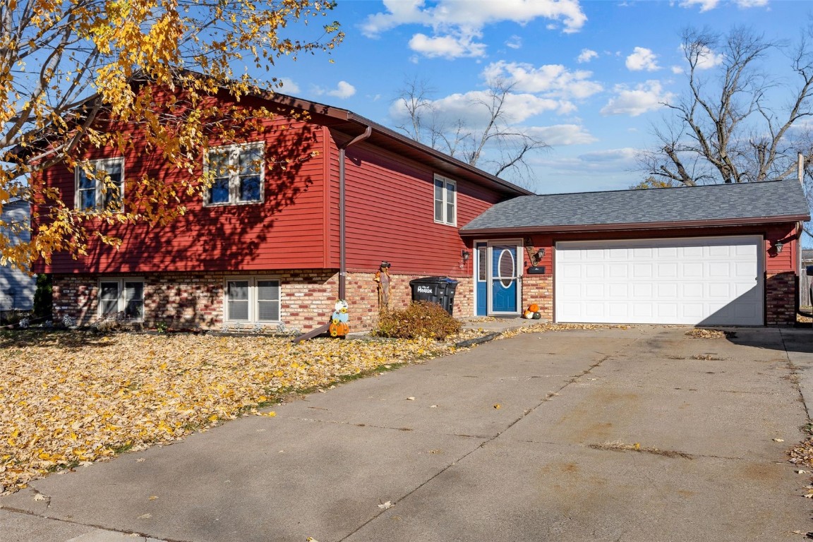 2570 Clark Avenue Marion IA 52302