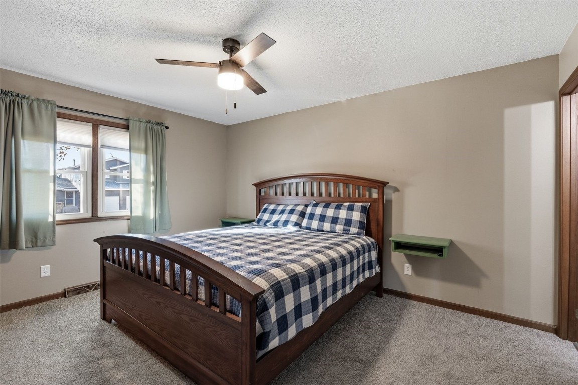 2570 Clark Avenue Marion IA 52302