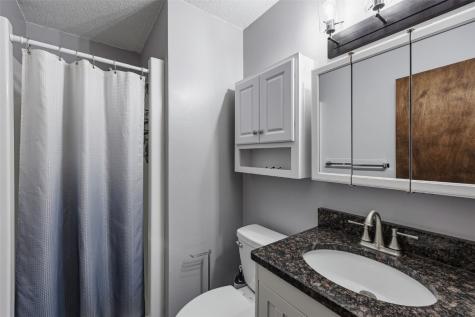 2570 Clark Avenue Marion IA 52302