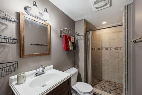 2570 Clark Avenue Marion IA 52302