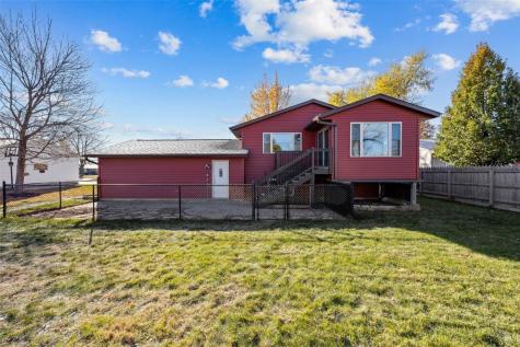 2570 Clark Avenue Marion IA 52302