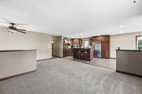 2570 Clark Avenue Marion IA 52302