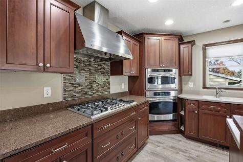 2570 Clark Avenue Marion IA 52302