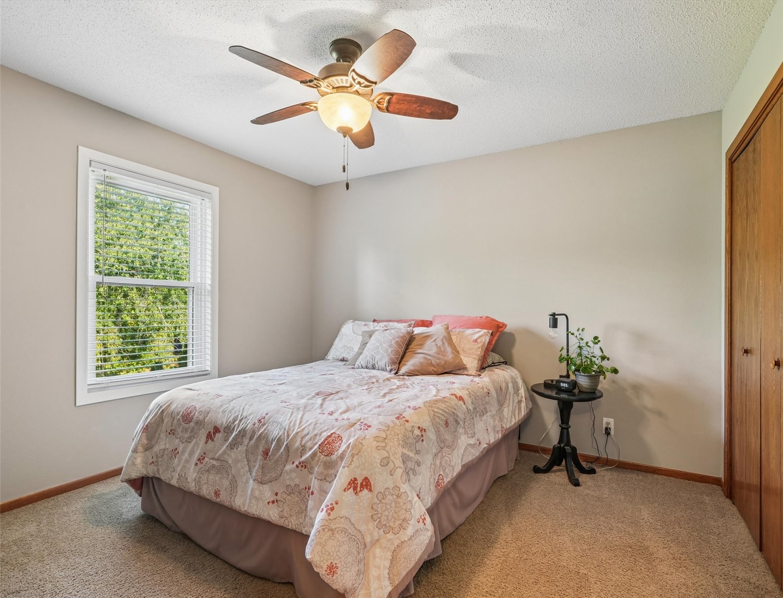 4103 Sally Drive NE Cedar Rapids IA 52402