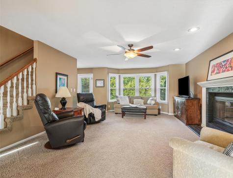 4103 Sally Drive NE Cedar Rapids IA 52402