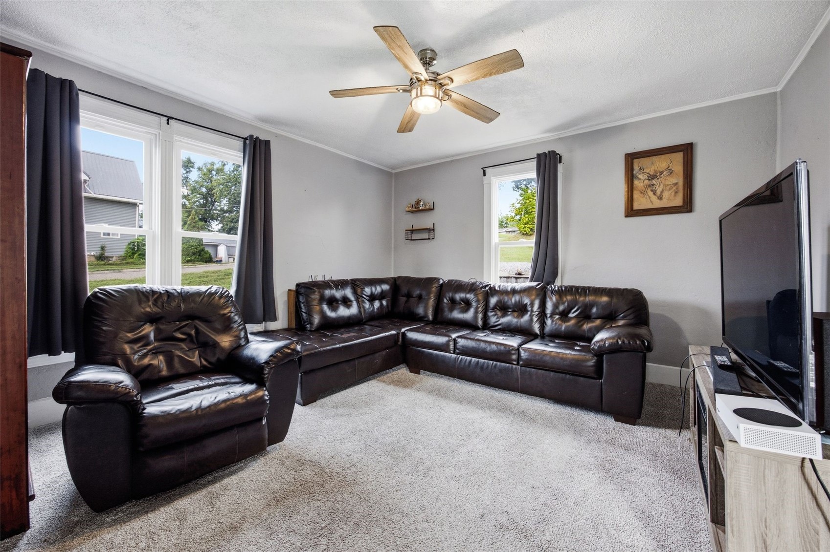 114 W Johnson Street Norway IA 52318