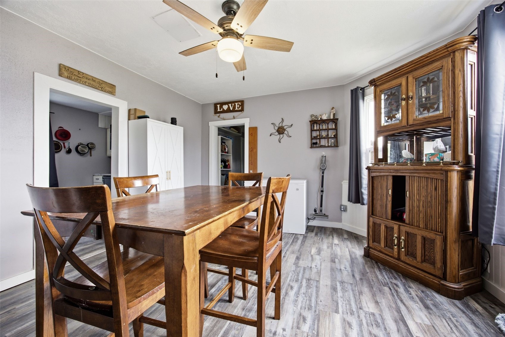 114 W Johnson Street Norway IA 52318