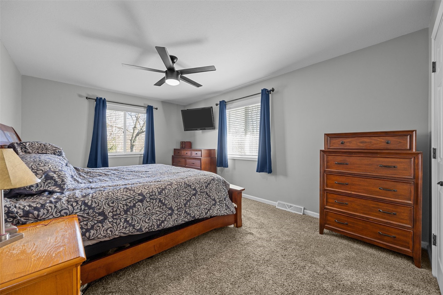 1105 Maple Street Robins IA 52328