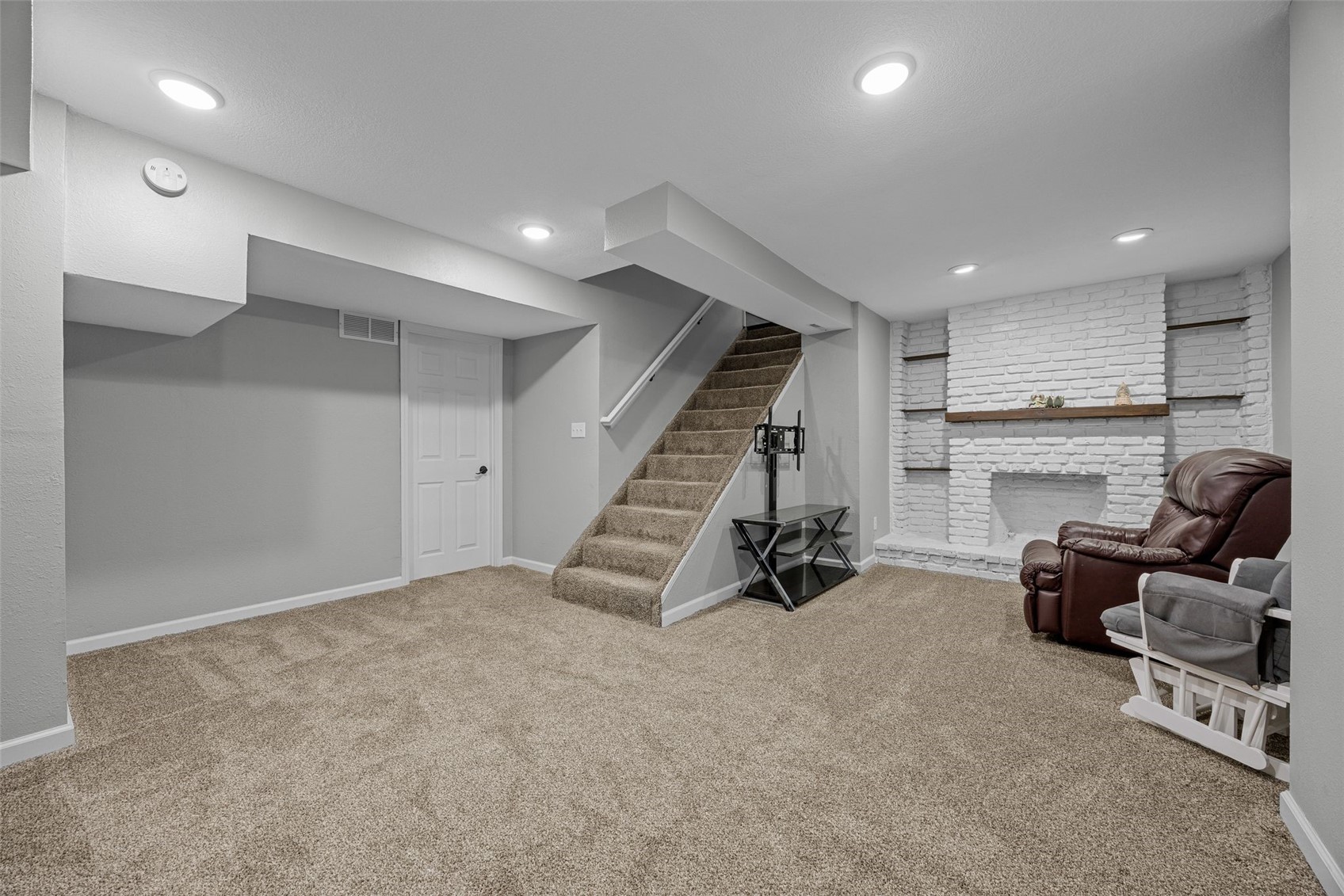 1105 Maple Street Robins IA 52328