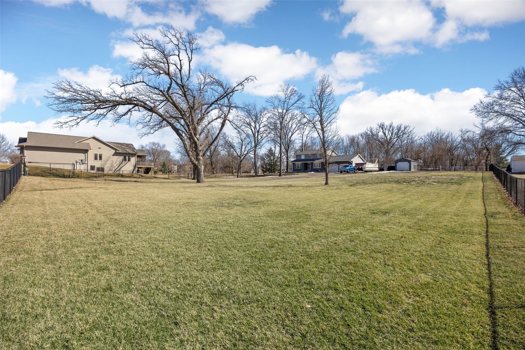 1105 Maple Street Robins IA 52328