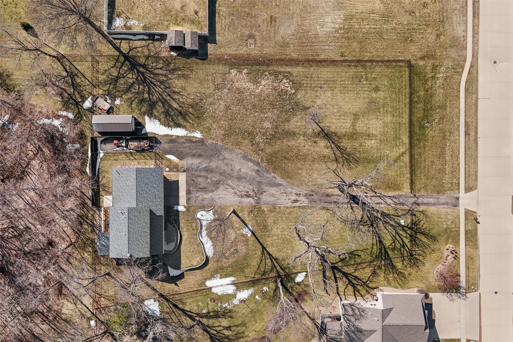 1105 Maple Street Robins IA 52328