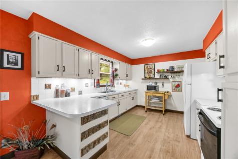2623 Westwood Drive NW Cedar Rapids IA 52405