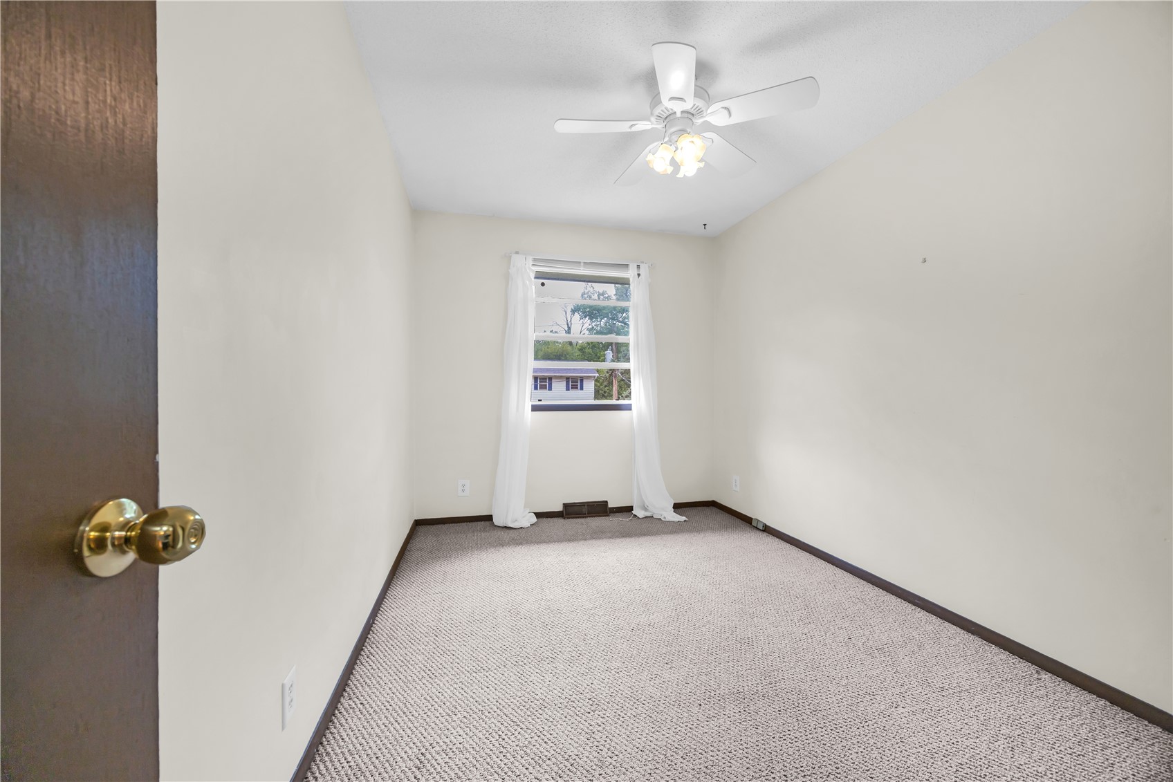 2623 Westwood Drive NW Cedar Rapids IA 52405