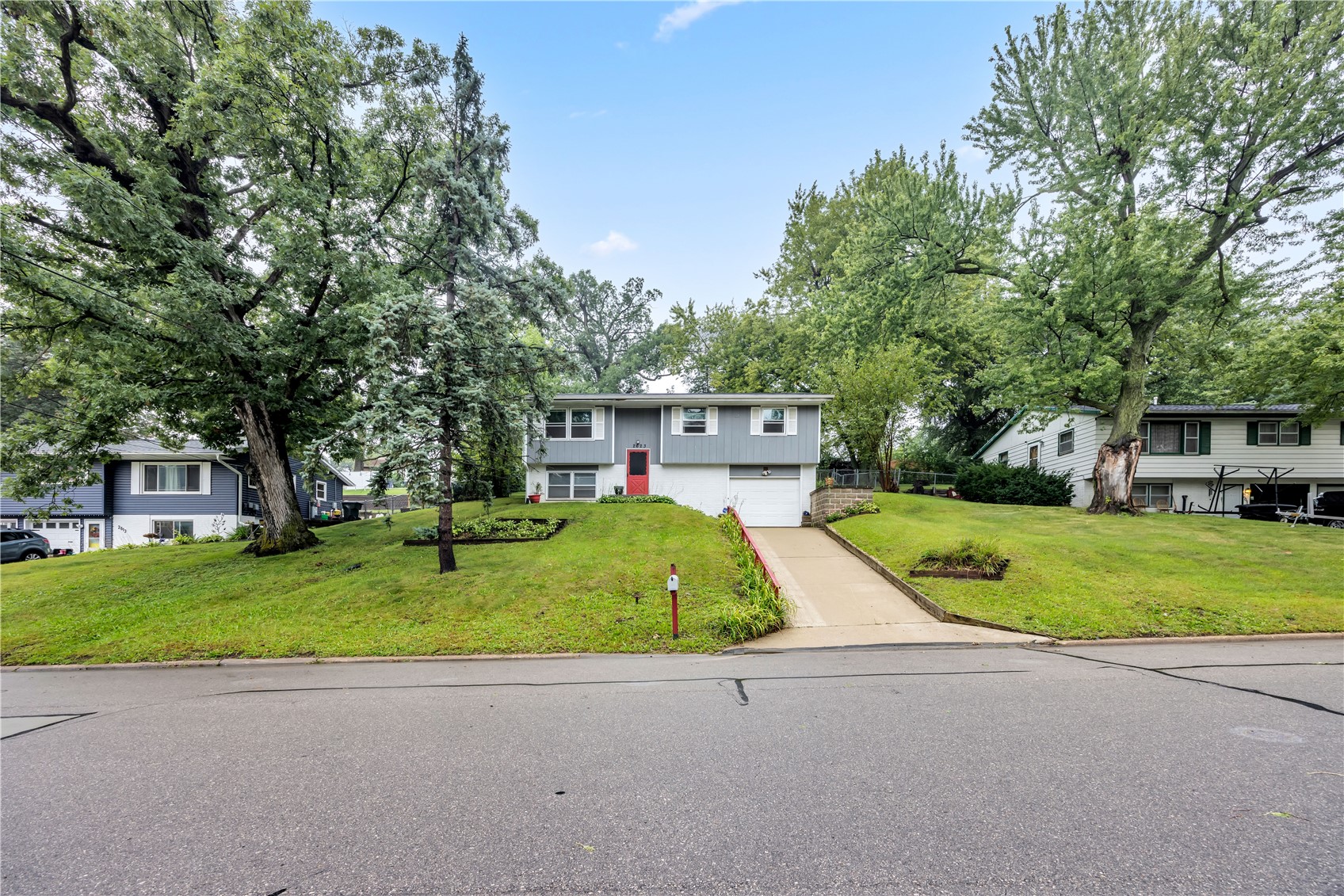 2623 Westwood Drive NW Cedar Rapids IA 52405