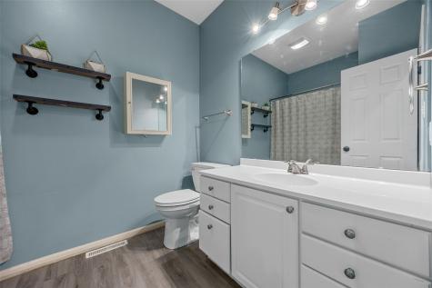 1432 Hickory Hollow Road NE Solon IA 52333