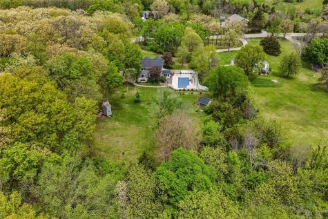 1432 Hickory Hollow Road NE Solon IA 52333
