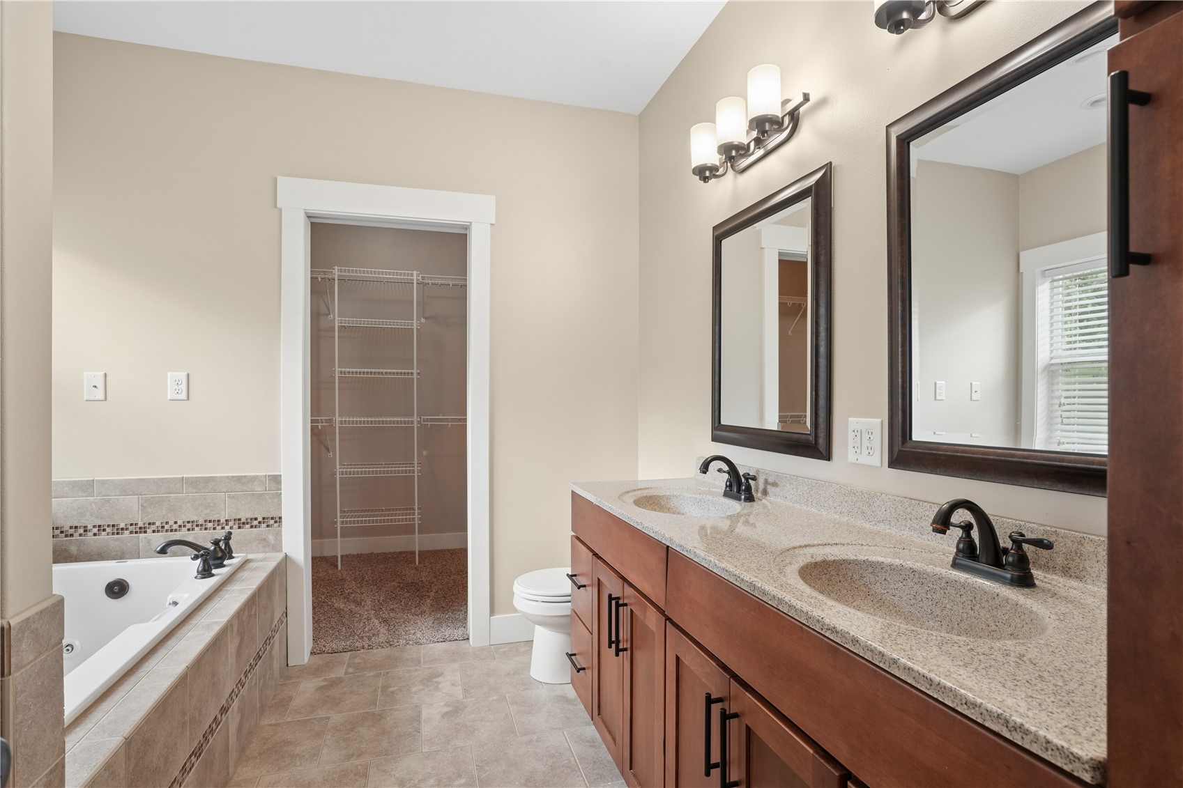 6621 Ashwood Court NE Cedar Rapids IA 52411