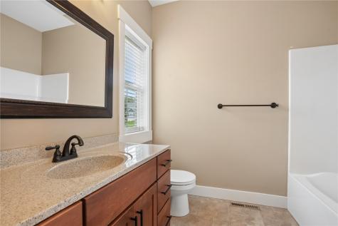6621 Ashwood Court NE Cedar Rapids IA 52411