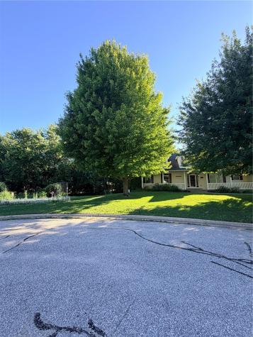 2675 Madison Lane Urbana IA 52345