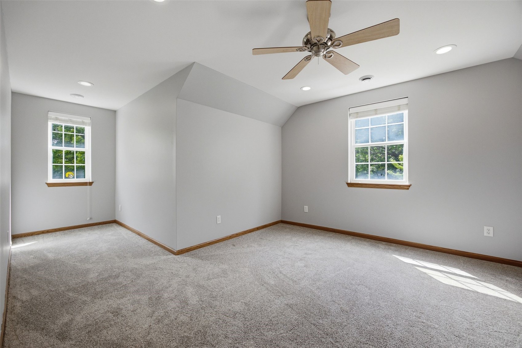 2675 Madison Lane Urbana IA 52345