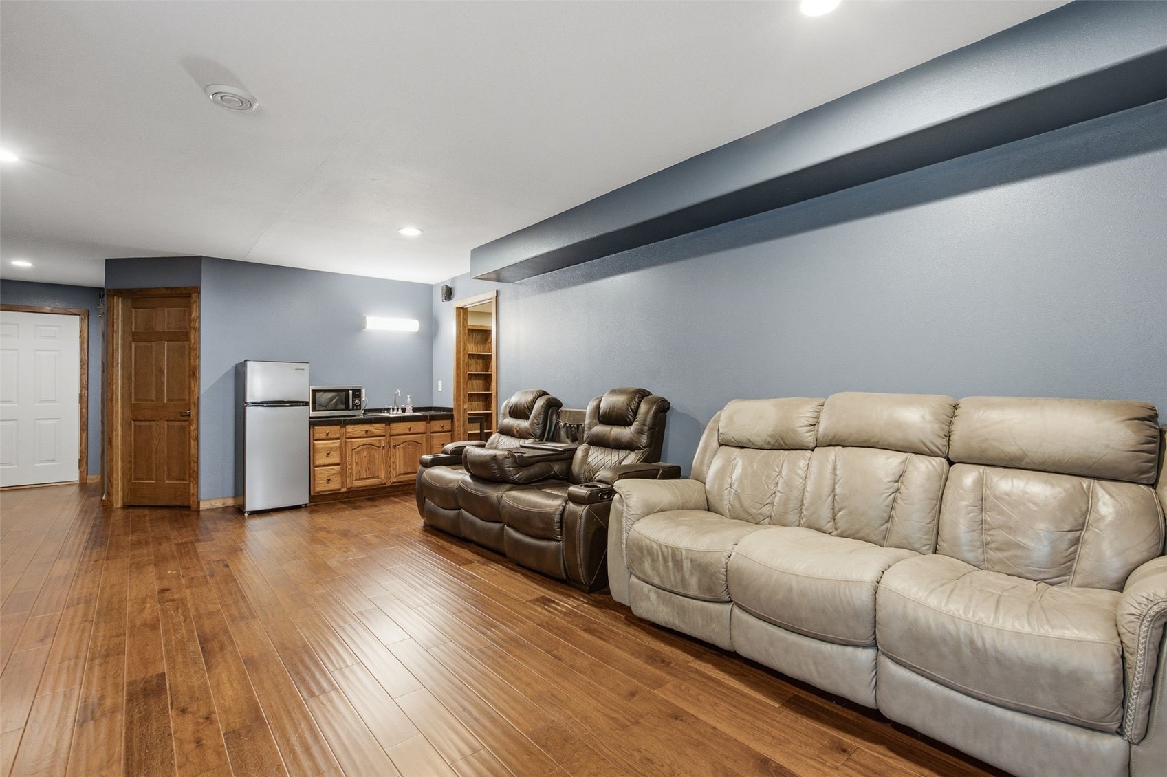 2675 Madison Lane Urbana IA 52345
