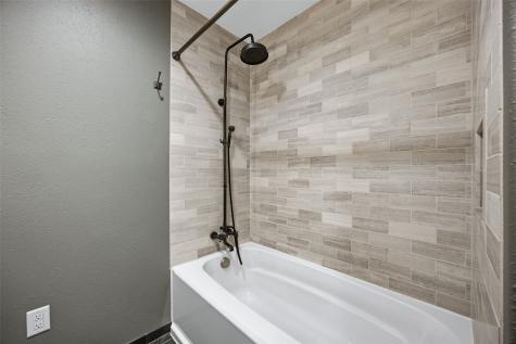 2675 Madison Lane Urbana IA 52345