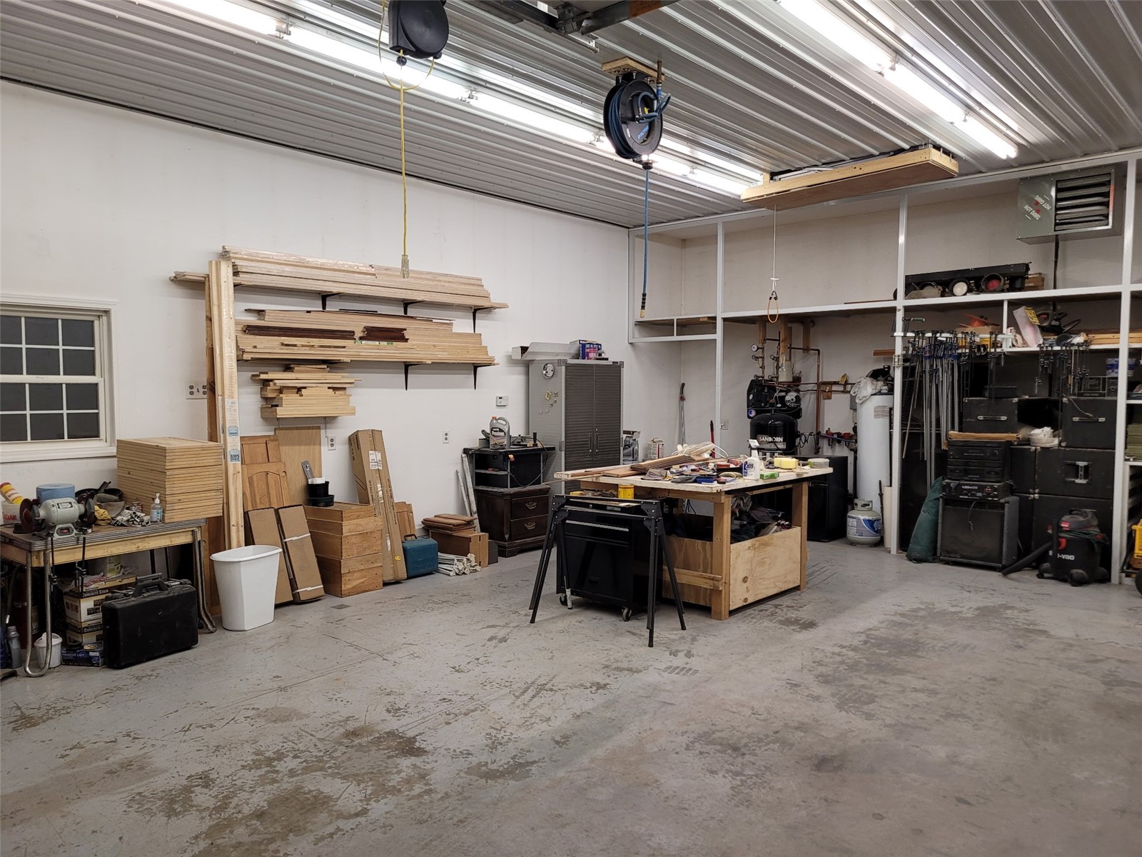 2675 Madison Lane Urbana IA 52345
