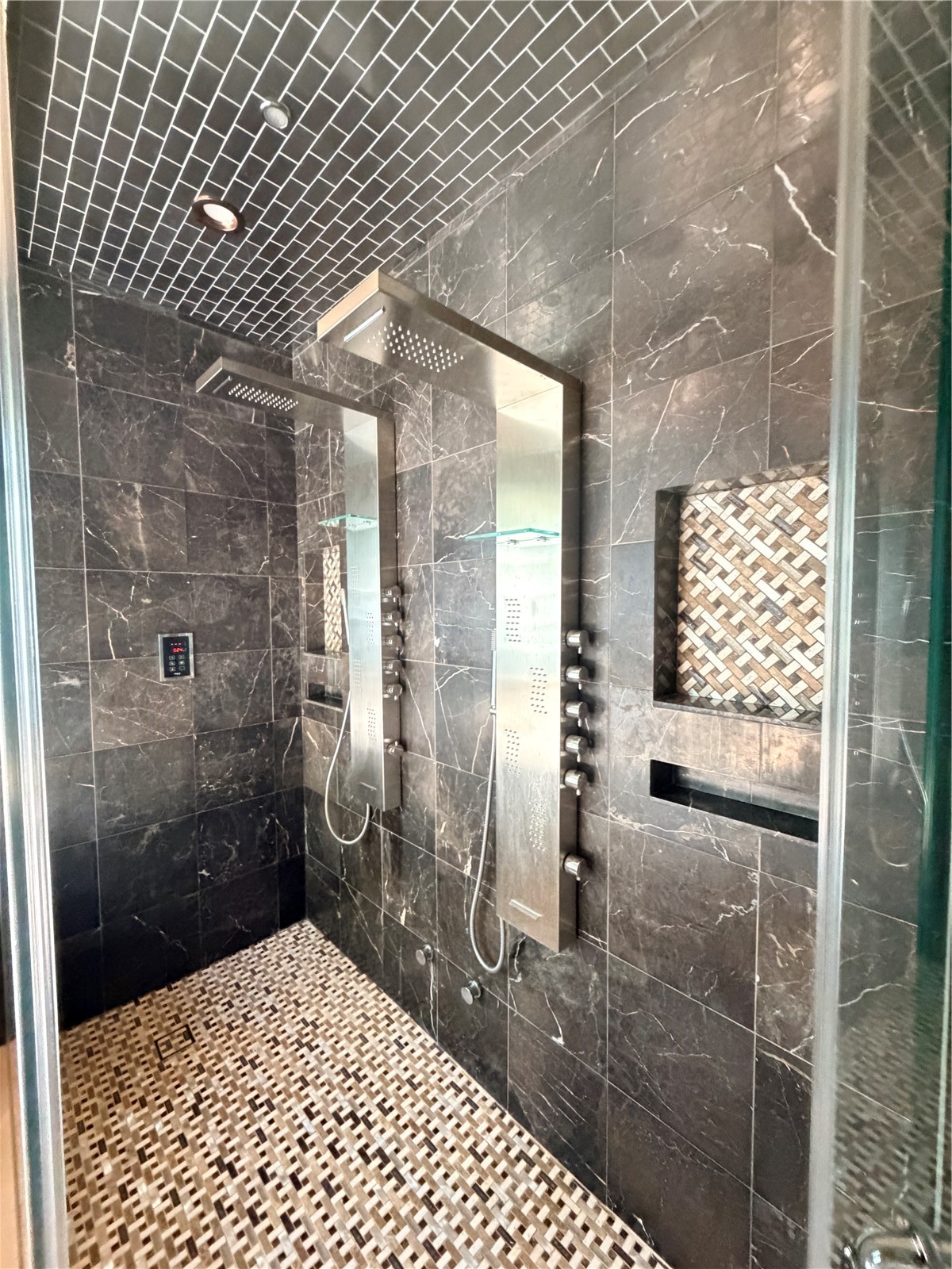 2675 Madison Lane Urbana IA 52345