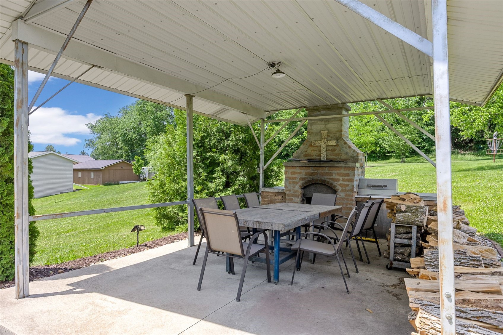 150 W Cemetery Road Fairfax IA 52228