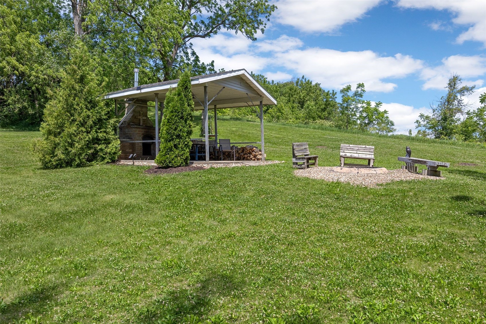 150 W Cemetery Road Fairfax IA 52228