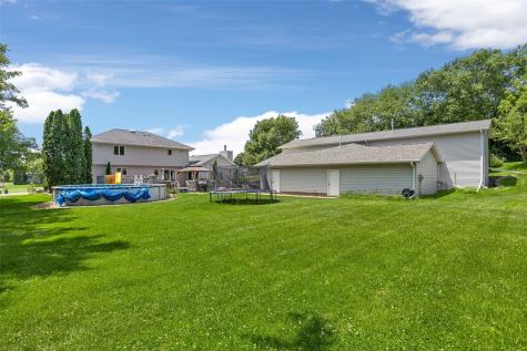 150 W Cemetery Road Fairfax IA 52228