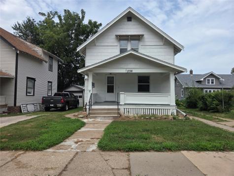 1738 Higley Avenue SE Cedar Rapids IA 52403