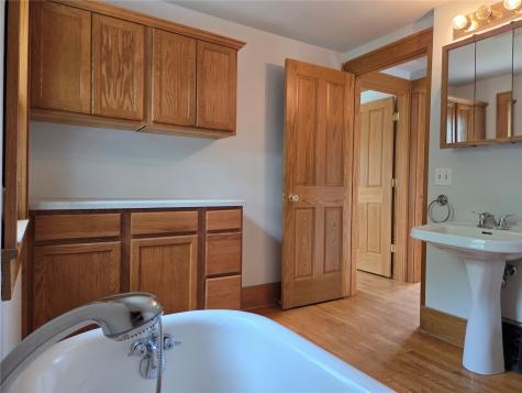 1738 Higley Avenue SE Cedar Rapids IA 52403