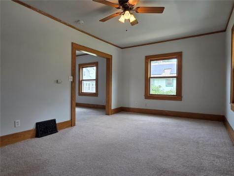 1738 Higley Avenue SE Cedar Rapids IA 52403
