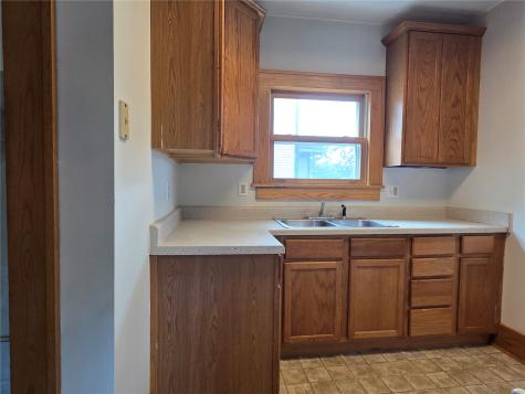 1738 Higley Avenue SE Cedar Rapids IA 52403