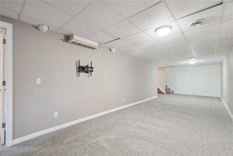 317 Terrace Lane Drive Montezuma IA 50171