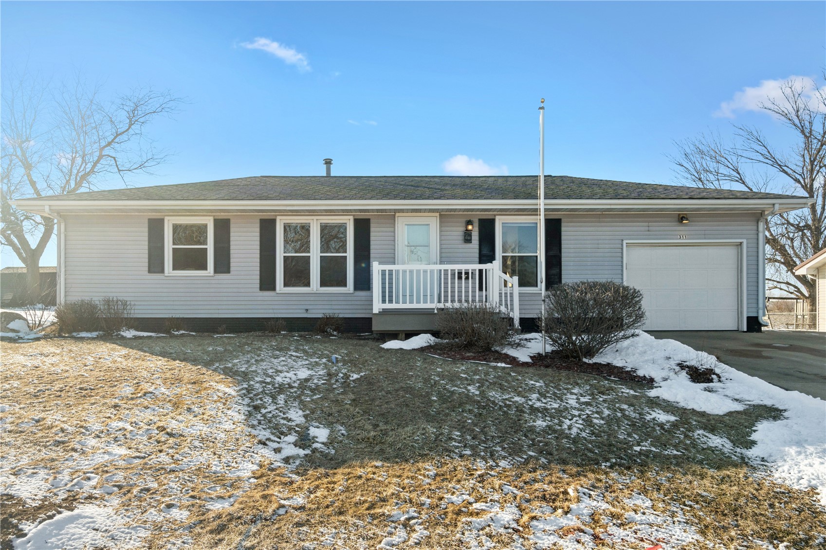 311 Sunset Drive Stanwood IA 52337