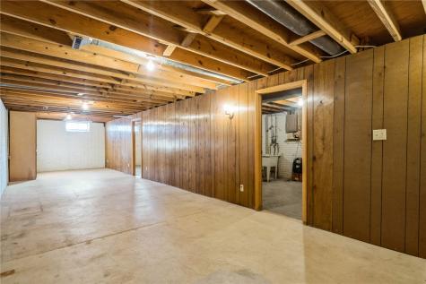 311 Sunset Drive Stanwood IA 52337