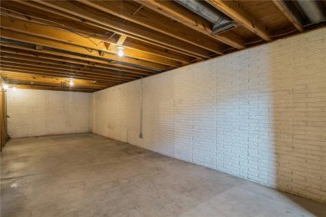 311 Sunset Drive Stanwood IA 52337